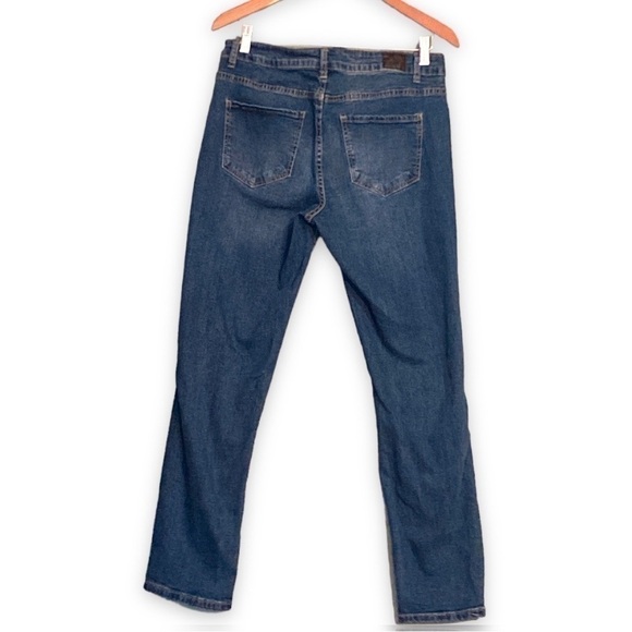 Bluenotes Tomboy straight leg stretch denim distressed jeans. Size 30 - Picture 5 of 10